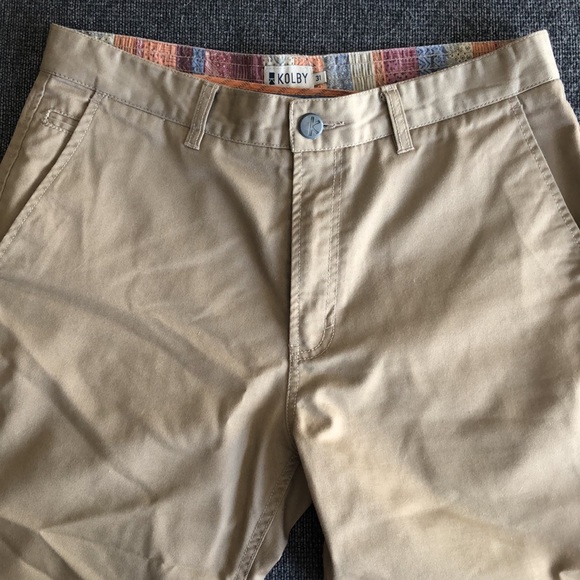 Khaki shorts - Picture 3 of 6